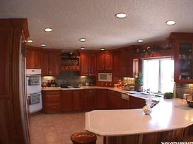 674 N 200 E, Kaysville, UT 84037 — photo 2