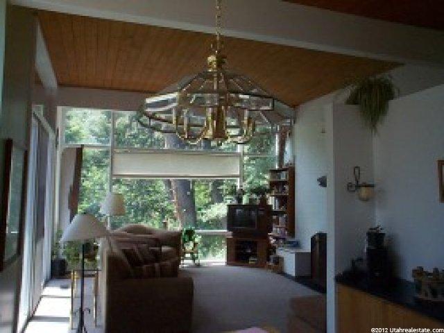 105 Matterhorn Dr, Park City, UT 84098 — photo 2