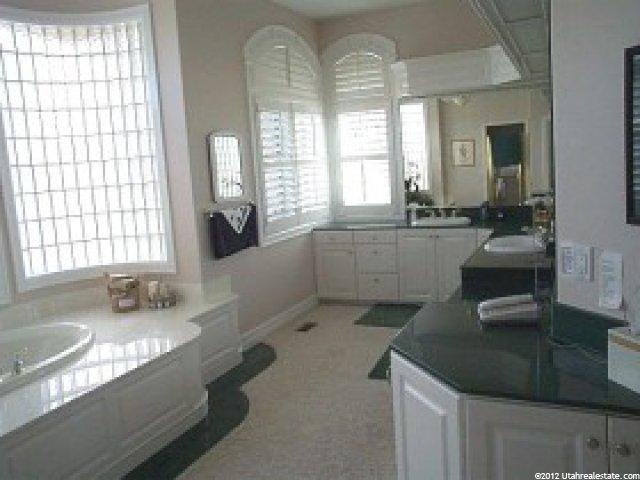 3930 Glade Hollow Way, Bountiful, UT 84010 — photo 8