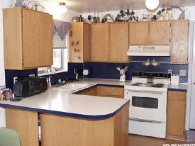 10308 Leilani Dr, Sandy, UT 84070 — photo 4
