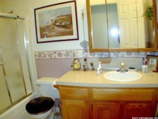 1450 Country Manor Dr, Logan, UT 84321 — photo 2