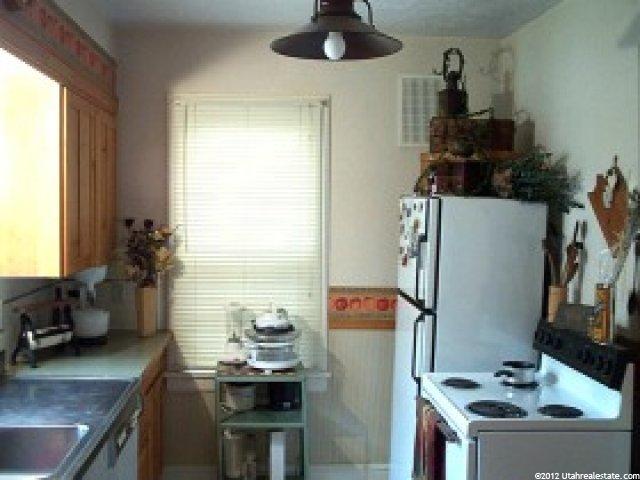 81 E 7720 S, Midvale, UT 84047 — photo 4