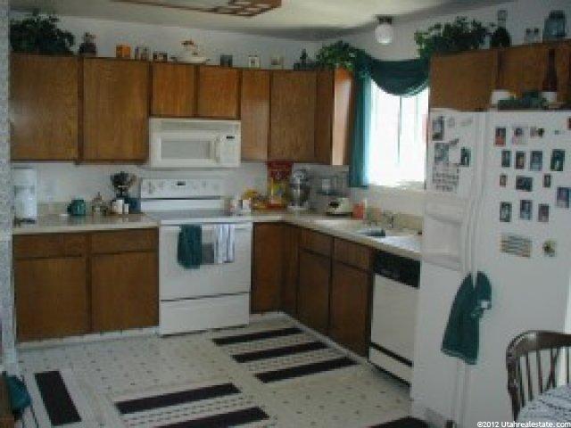 960 E North Fork Cir, Sandy, UT 84094 — photo 2