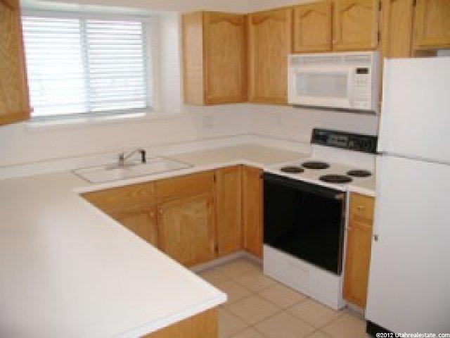 7535 Woods Ln, Midvale, UT 84047 — photo 4