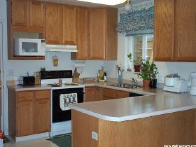 240 E 350 N, Millville, UT 84326 — photo 4