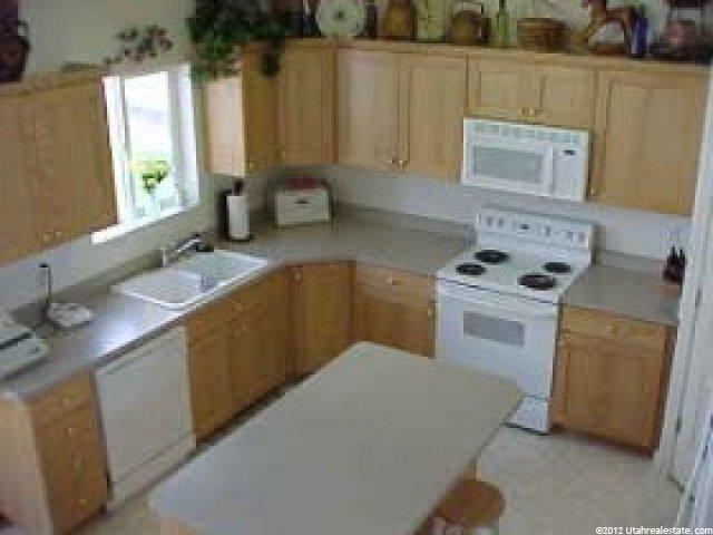 19 E 2200 N, Layton, UT 84041 — photo 5