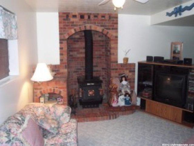 5862 S 2900 W, Roy, UT 84067 — photo 3