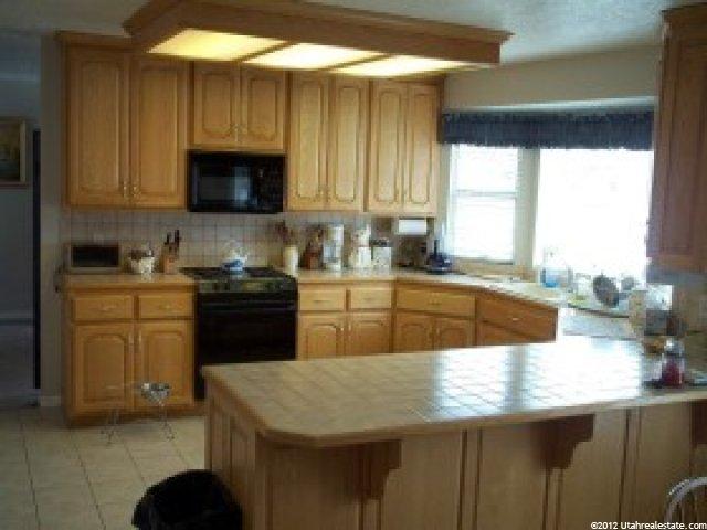 3061 Ksel Dr, Sandy, UT 84092 — photo 2