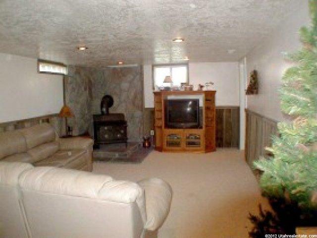 194 N 100 W, Hyde Park, UT 84318 — photo 5
