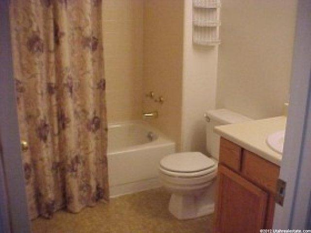 8917 Greenwich Ln, Sandy, UT 84093 — photo 5