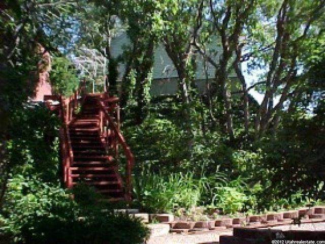 3208 S Northcanyon Cir, Bountiful, UT 84010 — photo 2
