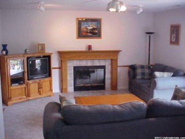 1227 Shadow Gate Cir, Sandy, UT 84094 — photo 4