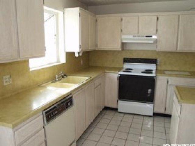 9058 S 220 E, Sandy, UT 84070 — photo 3