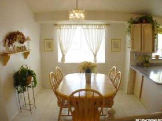 5679 Sunview Dr, Kearns, UT 84118 — photo 3