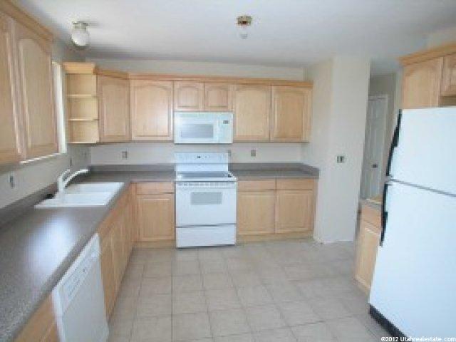 748 Sandy Dunes Cir, Sandy, UT 84094 — photo 4