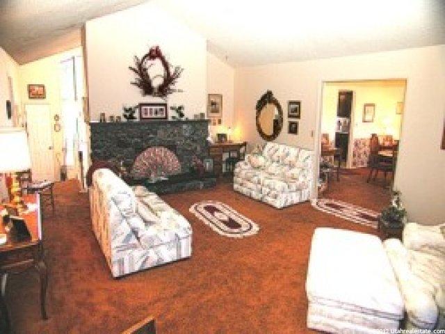 8378 Escalante Dr, Sandy, UT 84093 — photo 2