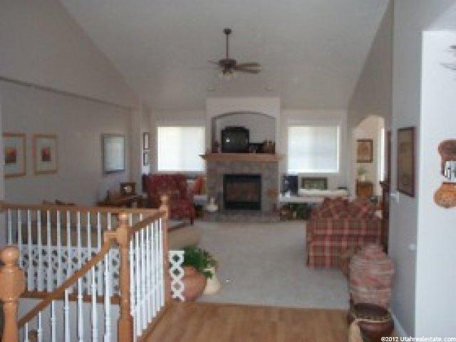 944 Edgefield Rd, Sandy, UT 84094 — photo 2