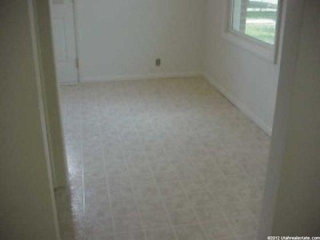 7905 Oak St, Midvale, UT 84047 — photo 5