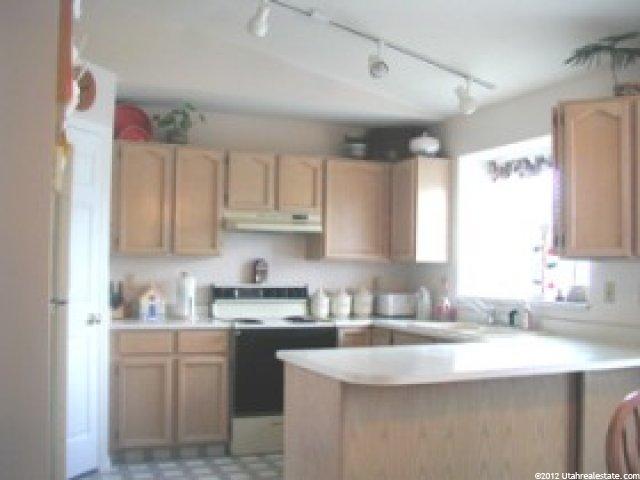 9892 Cobalt Ln, Sandy, UT 84094 — photo 4