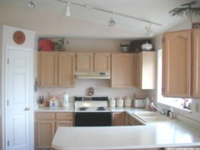 9892 Cobalt Ln, Sandy, UT 84094 — photo 6