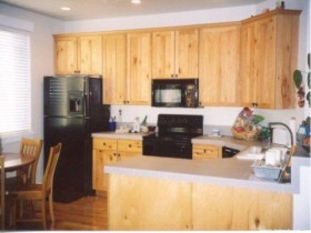 1672 Roycroft Pl #D, Holladay, UT 84124 — photo 2