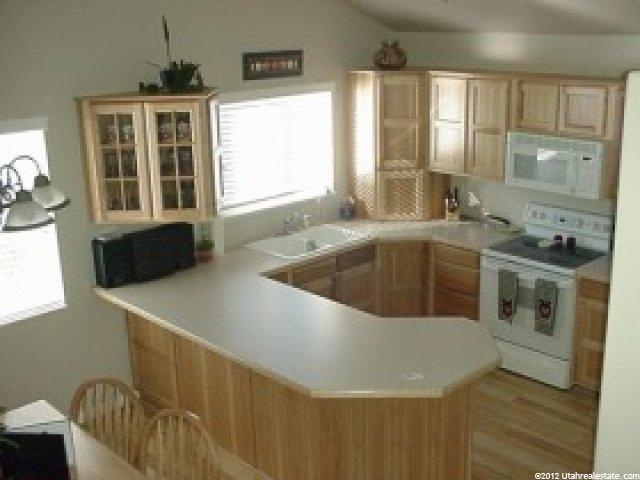 5501 S 3800 W, Roy, UT 84067 — photo 4