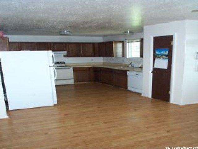 1115 W 1045 S, Clearfield, UT 84015 — photo 3