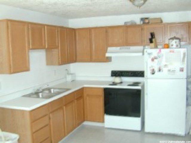 265 E 8880 S #17, Sandy, UT 84070 — photo 2