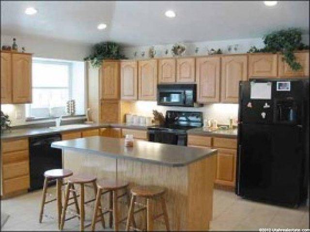 5698 S 1150 E, South Ogden, UT 84403 — photo 3