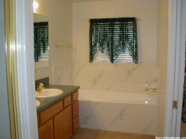 1084 E 3400 N, North Ogden, UT 84414 — photo 4