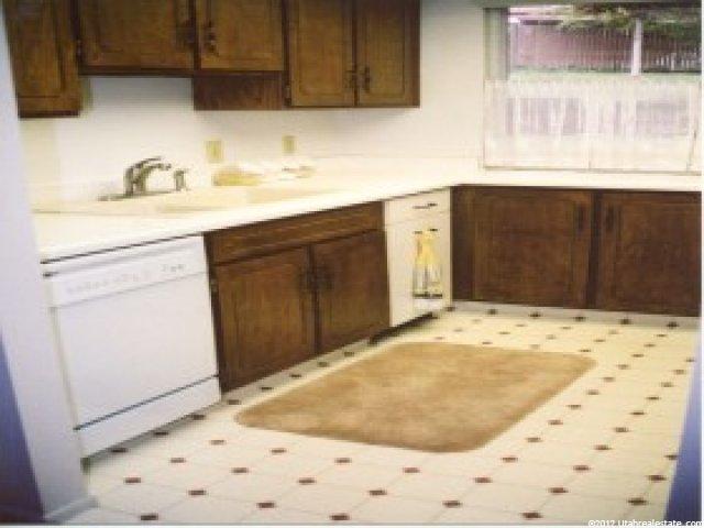 288 Peach Ln, Bountiful, UT 84010 — photo 7