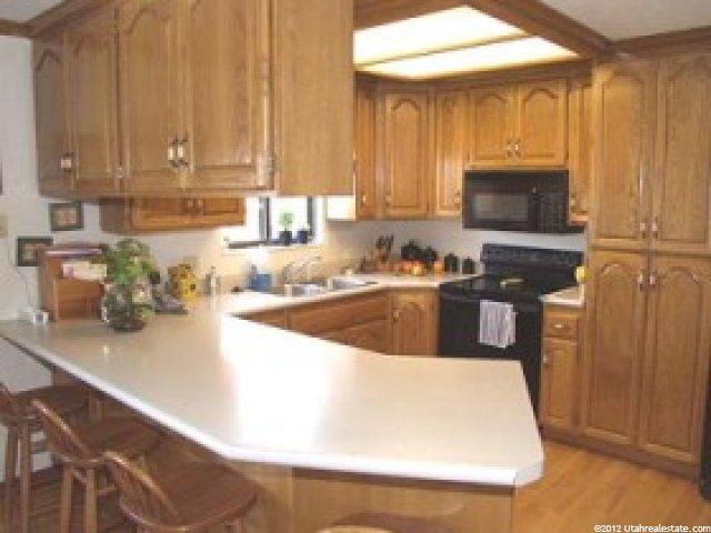 1563 Edgecliff Dr, Sandy, UT 84092 — photo 3