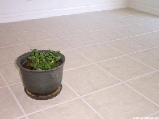 10541 S 465 E, Sandy, UT 84070 — photo 4