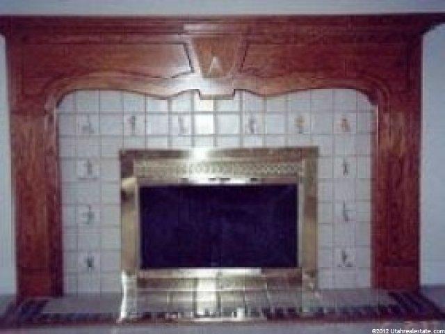 574 E Hods Holw, Kaysville, UT 84037 — photo 3