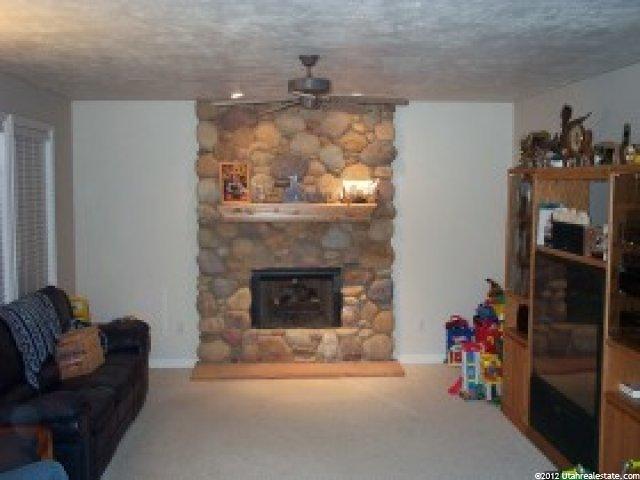 6837 Lourdes Ln, Midvale, UT 84047 — photo 2