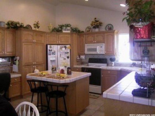 462 E 3525 N, North Ogden, UT 84414 — photo 6