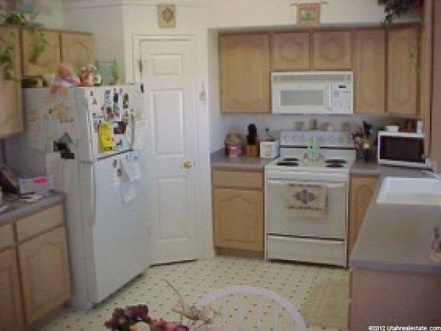 5842 S 3450 W, Roy, UT 84067 — photo 6