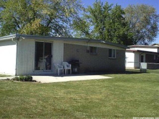 2099 Clara St, Layton, UT 84041 — photo 2