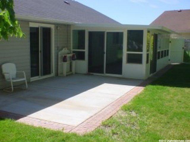 1082 Deerwalk Ln, Ogden, UT 84404 — photo 2
