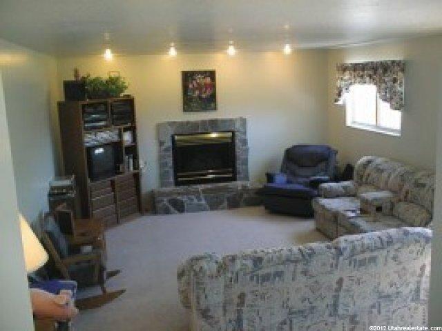 251 W 1650 N, Harrisville, UT 84404 — photo 3