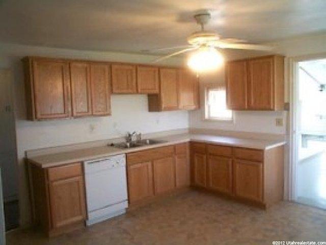 548 E 8000 S, Sandy, UT 84070 — photo 2