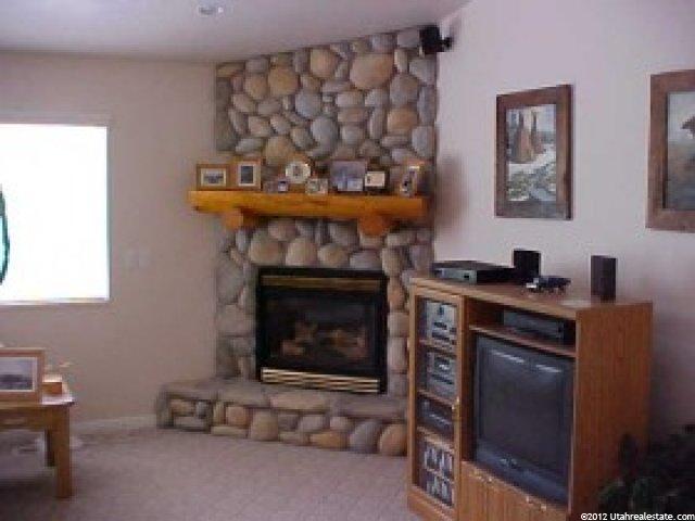 327 Alpinhof Cir, Midway, UT 84049 — photo 6