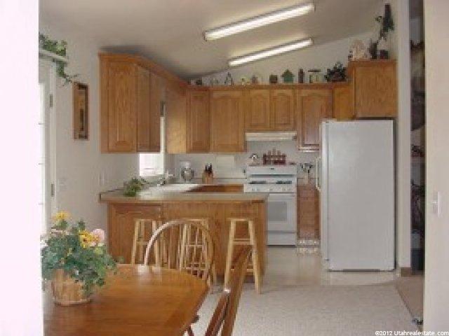 88 N 400 E, Levan, UT 84639 — photo 3