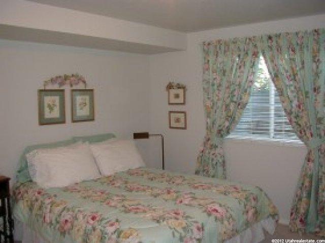 1056 Brook Haven Dr, Kaysville, UT 84037 — photo 8