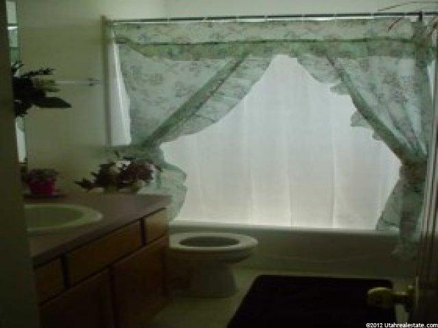 793 W 1470 N, Clinton, UT 84015 — photo 2