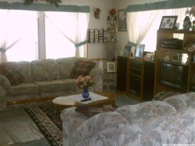 1152 W Aspen Park Cir, Wellsville, UT 84339 — photo 4