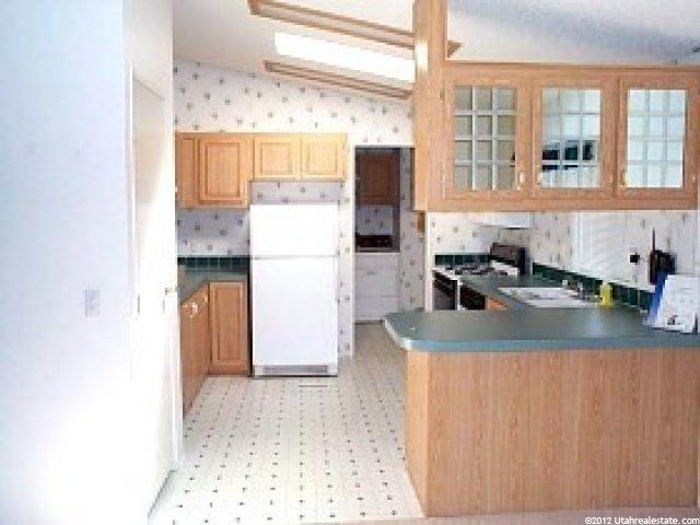 1271 Goldfinch St, Murray, UT 84123 — photo 3