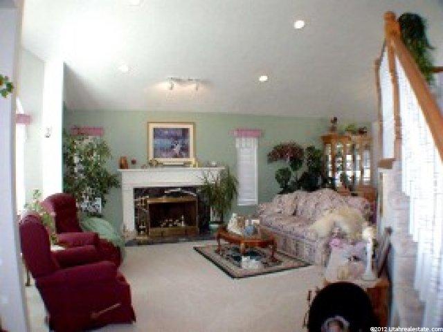 1077 Windsor Dr, River Heights, UT 84321 — photo 2