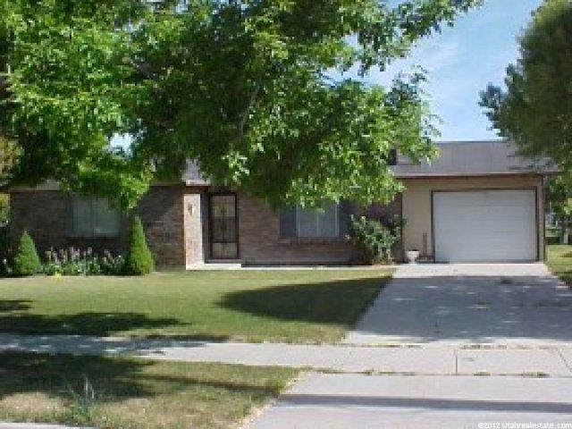 343 E Main St, Grantsville, UT 84029 — photo 2