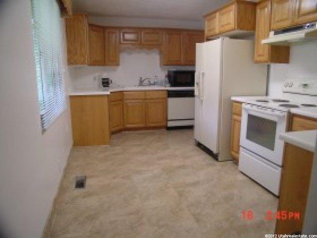 840 N 200 W, Sunset, UT 84015 — photo 2